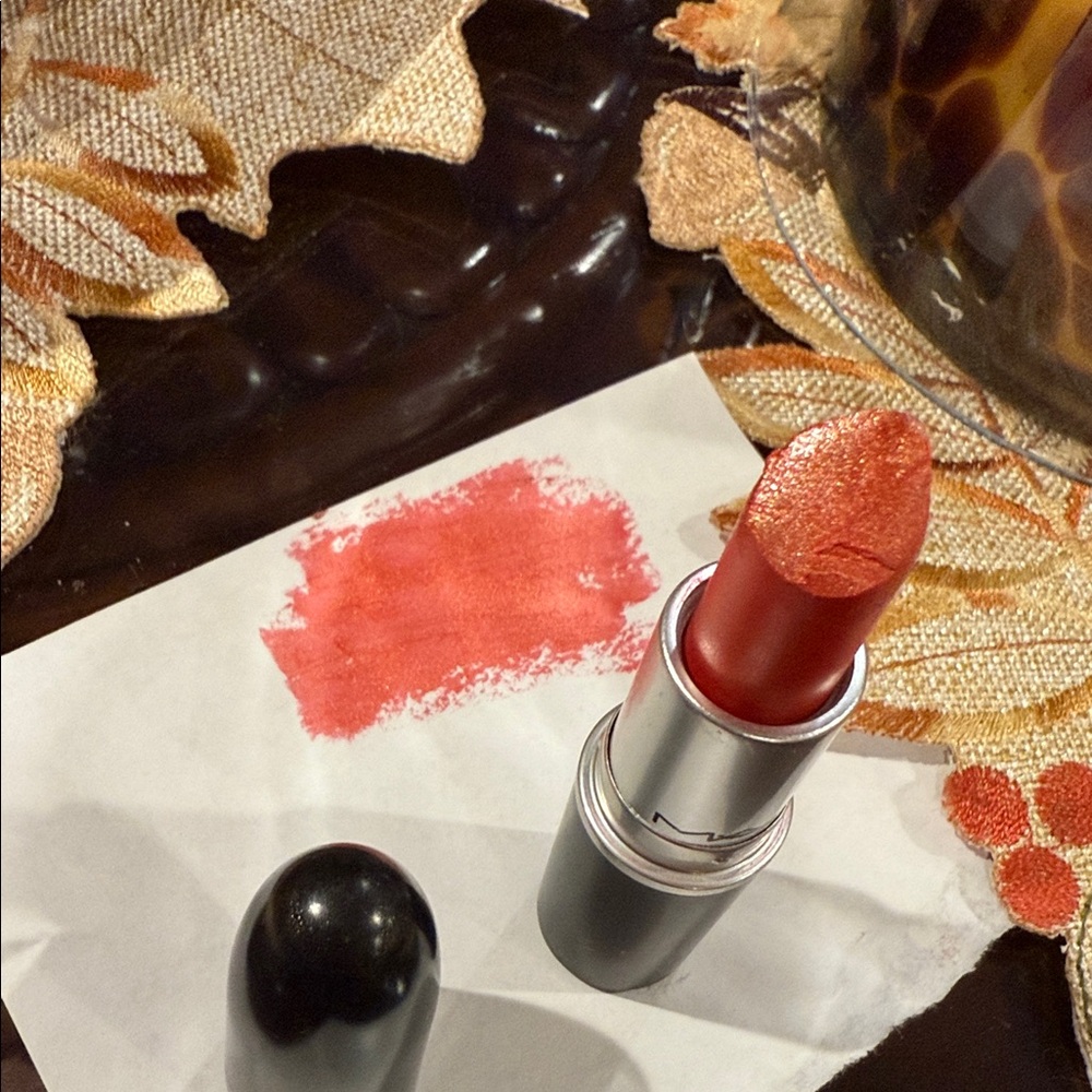 MAC CB 96 C 87  Lipstick discontinued - Picture 2 of 3